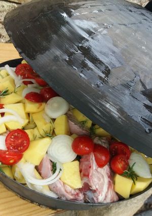 Foto di Agnello alla contadina in pentola bosniaca