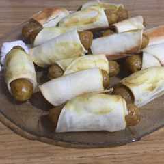 Una foto de Salchichas veganas envueltas