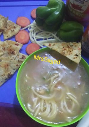 A picture of Minestrone Soup With Crispy Pita Garlic Toast.