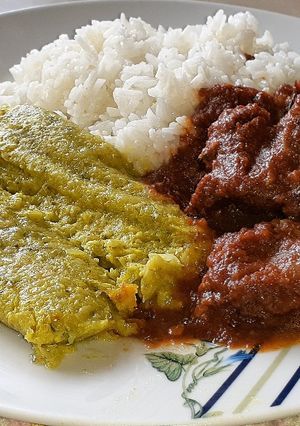 Una foto de Cabrito con Humitas Verdes