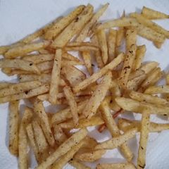 A picture of Crispy Spicy French Fries.