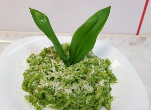 O poză a rețetei Paste cu pesto de leurdă.