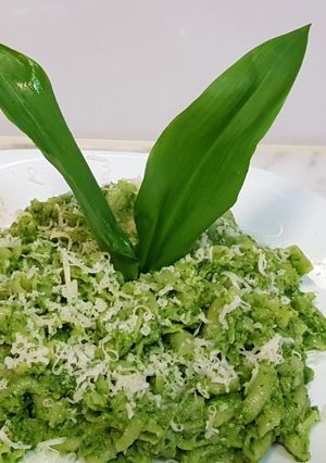 O poză a rețetei Paste cu pesto de leurdă.