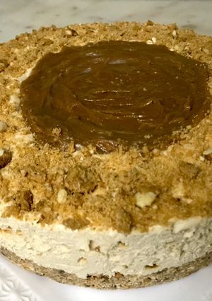 A picture of Dulce de leche cheesecake.