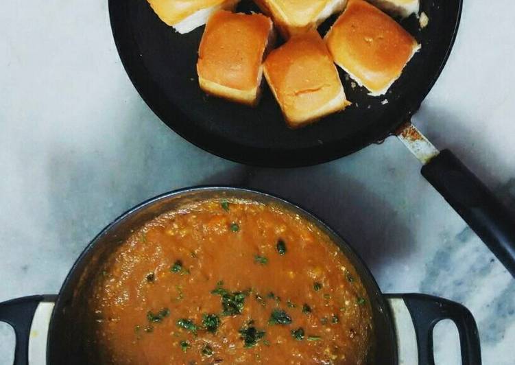 Simple Way to Make Favorite Pav Bhaji