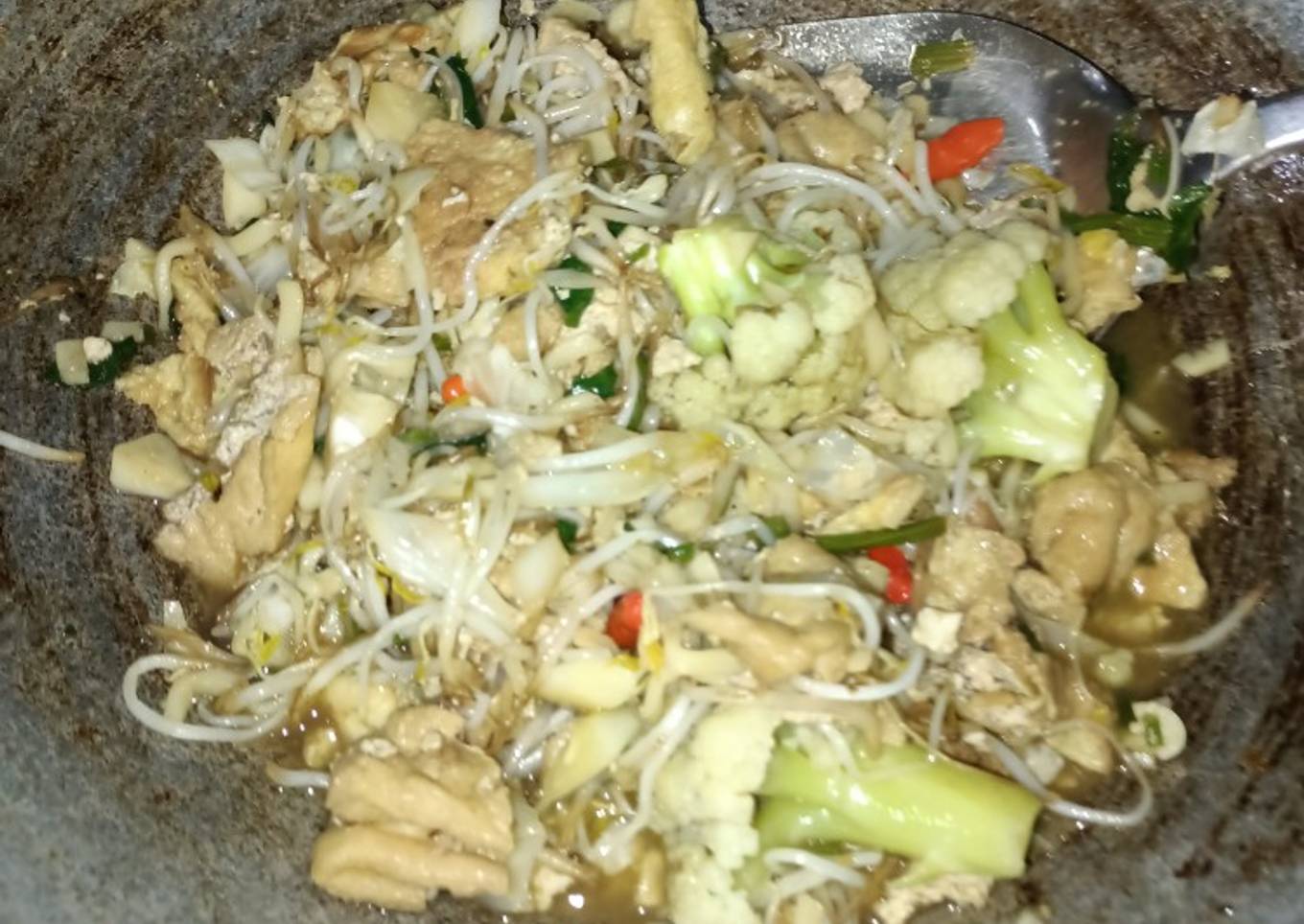 Bagaimana Menyiapkan Tumis toge tahu telur mantab Anti Gagal