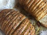 Herbal Hasselback potatoes