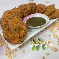 Bengal Gram/Chana Daal Vadas with Fenugreek Greens A picture of Bengal Gram/Chana Daal Vadas with Fenugreek Greens.