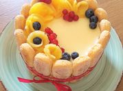 Una foto di yogurt ananas