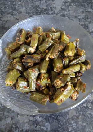 मसाला भिंडी (Masala Bhindi recipe in hindi) रेसिपी मुख्य फोटो