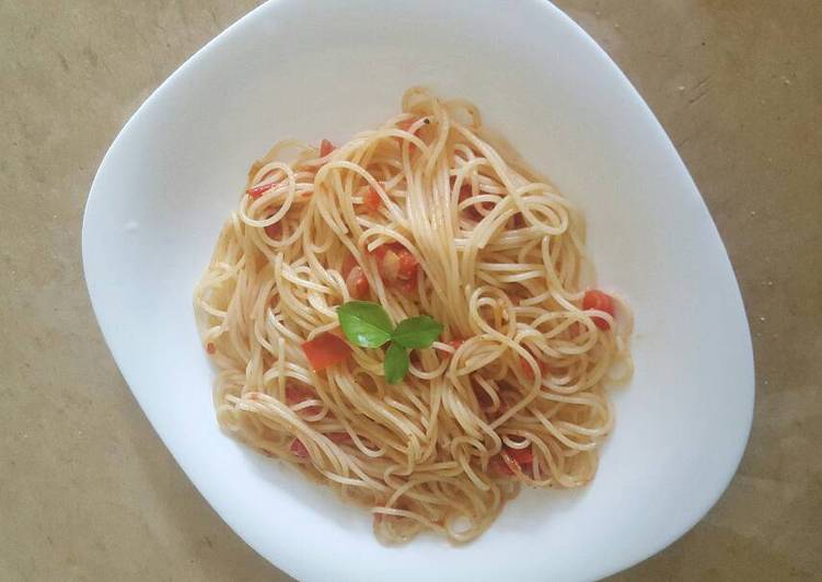 How to Make Quick Tomato basil pasta
