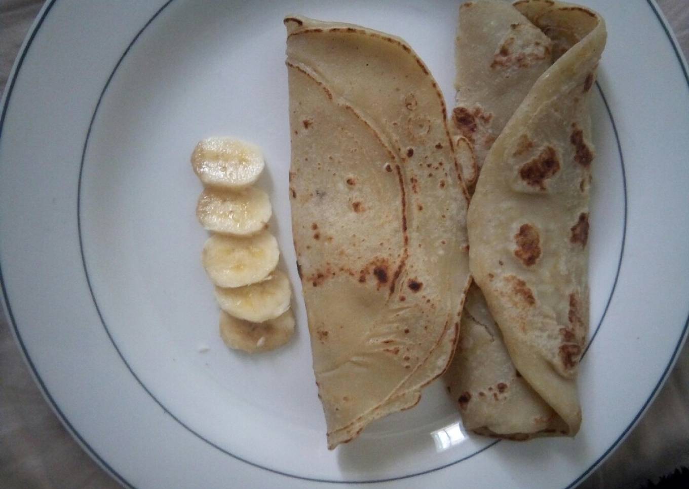 Simple banana crepes