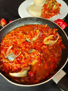 A picture of Tomatoes sauce.
