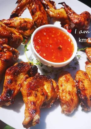 A picture of Peri peri chicken wings.