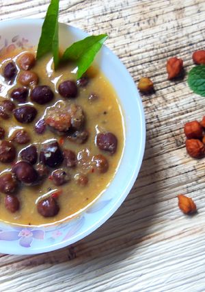 A picture of Chickpea stew.