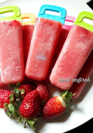 Foto resep Popsicles strawberry - es loli