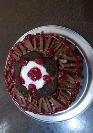 A picture of Biscuit chocolate cake without oven.