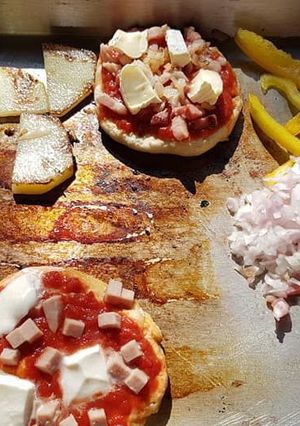 Une photo de Pizza a la plancha