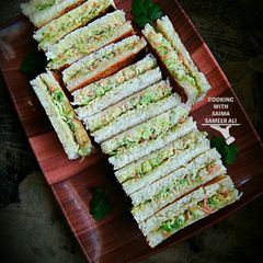 A picture of Colslow sandwich.