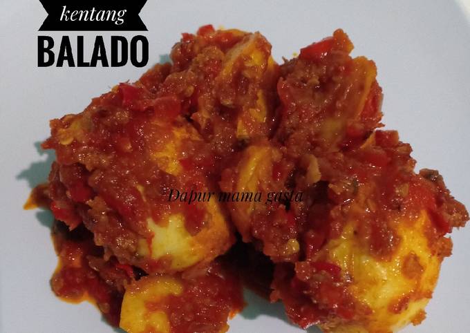 Telur kentang balado