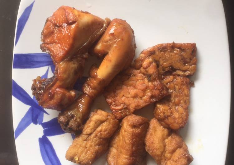 Baceman (Ayam, Tahu, dan Tempe)