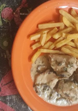Una foto de Pollo al verdeo con champingones