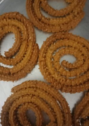 A picture of Baked Chakali.