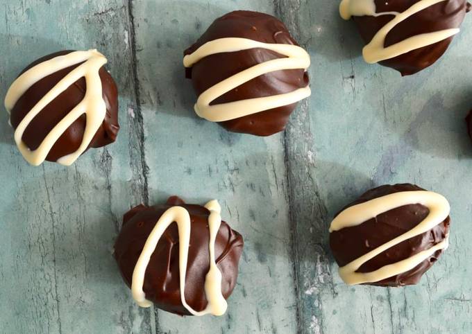 Peppermint Crunch Truffles