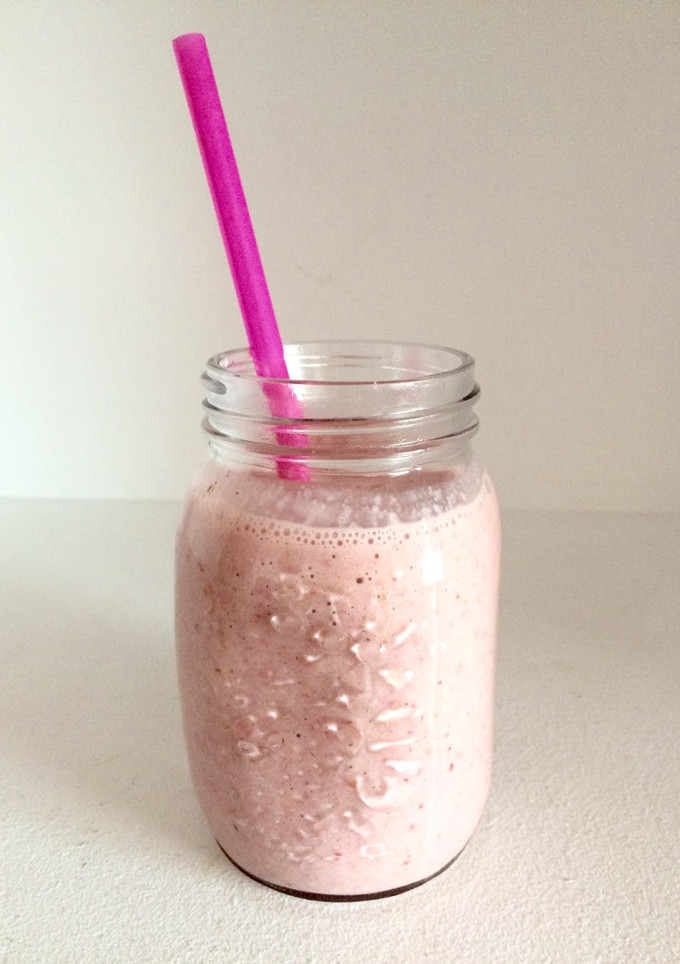 Una foto de Smoothie fresas y avena