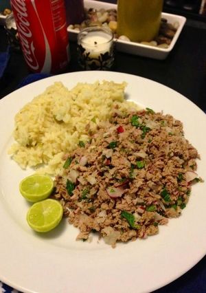 Una foto de SALPICÓN  salvadoreño