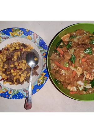 Foto resep Oseng Daging Jagung Manis dan Kwetiaw Goreng Ayam
