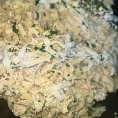 A picture of Chicken alfredo.
