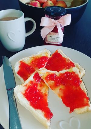 A picture of Easy homemade jam !.