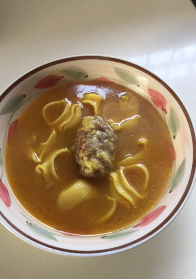 Una foto de Sopa de galets