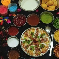 A picture of Dahi Vada.