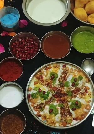 A picture of Dahi Vada.