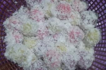 Cara Memasak Klepon pelangi isi coklat Enak Dan Mudah