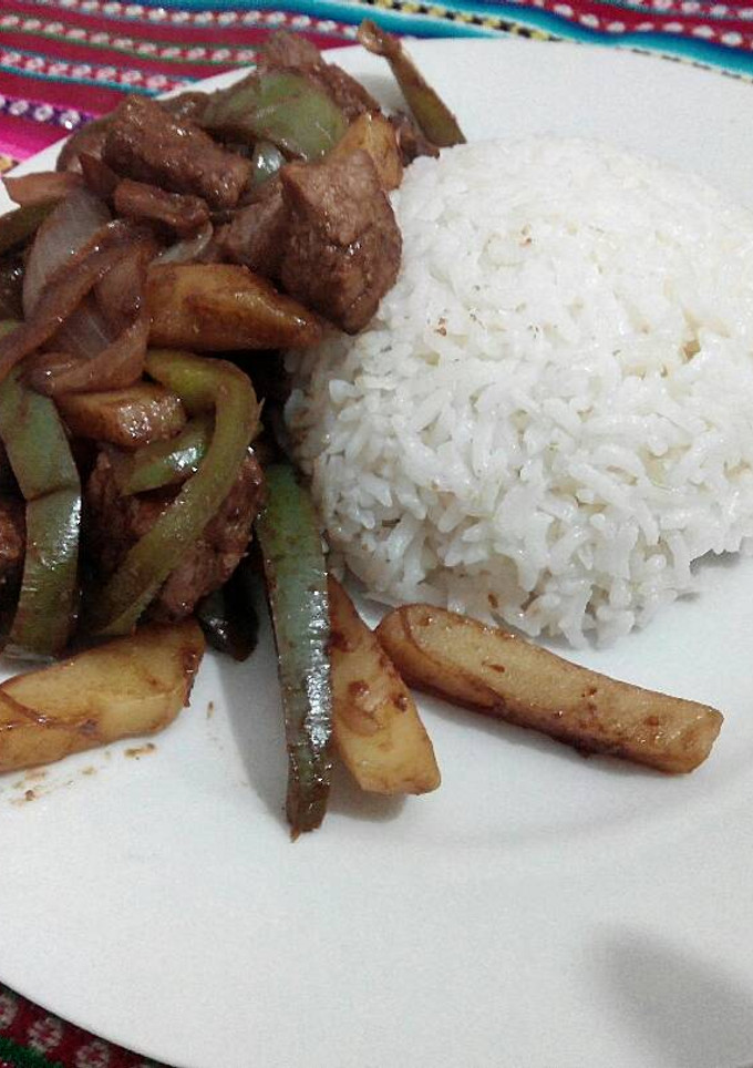 Una foto de Lomo saltado con 3 ingredientes