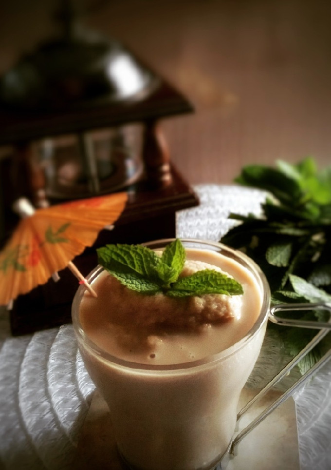 Una foto de Granizado de café soluble y leche condensada