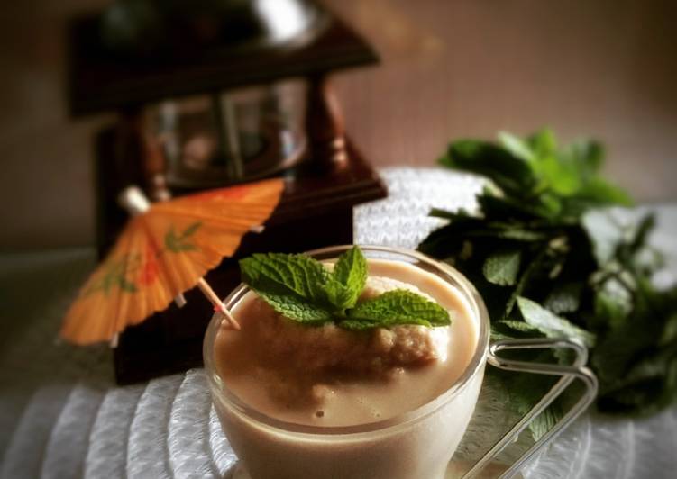 Granizado de café soluble y leche condensada