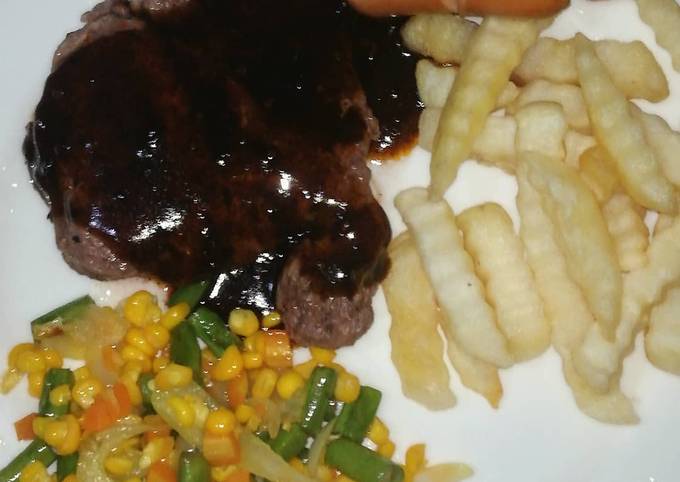 Resep Sirloin Black Pepper Steak, Lezat