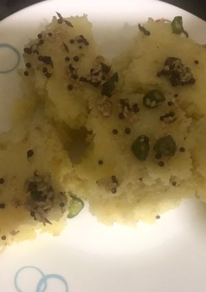 A picture of White Dhokla.