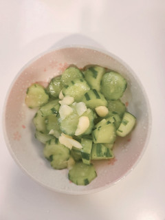 夏日涼涼涼-涼拌圓形小黃瓜 的食譜成品照片
