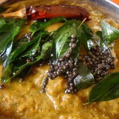 A picture of Shallot Mint Chutney.