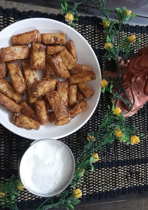 खसखस वाली गुड़ पारे (Khaskhas wali gur para recipe in hindi) रेसिपी मुख्य फोटो