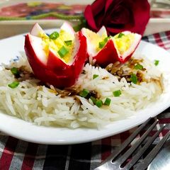 A picture of Pickle Egg.