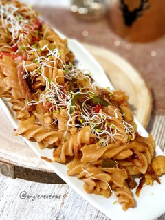 Una foto de Pasta de lentejas con sofrito y restos de sopa