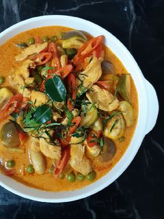 รูปของ "แกงเผ็ดไก่" Red Curry with Chicken 🐔🍲🌶