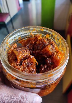 A picture of Sour orange pickle (limbu lonche).