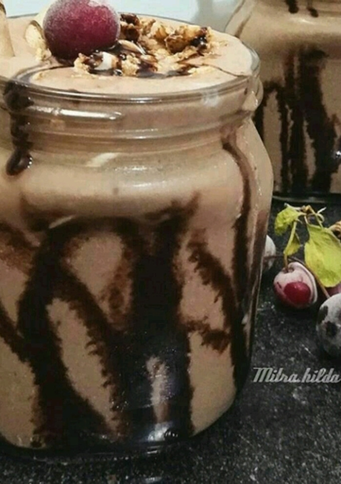 عکسی از دستور ‌میلک شیک بستنی و شیر شکلات